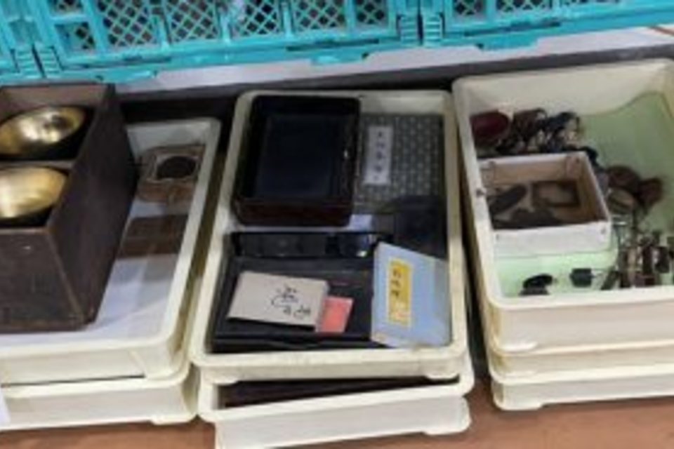 倉敷市酒津:印籠,簪,墨,硯,杯洗など多数を出張査定,出張買取致しました。の画像