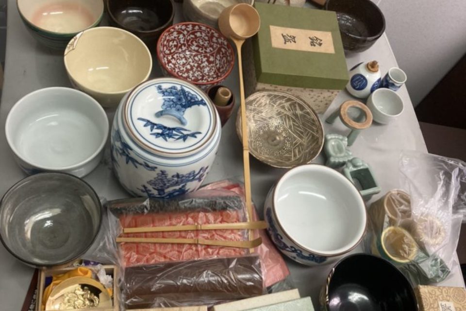 店頭持込にて茶道具を買取させていただきました。広島県尾道市因島の画像