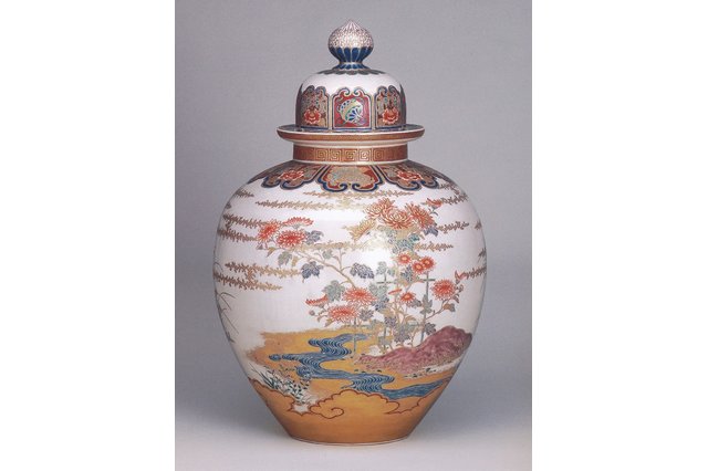 陶磁器・伊万里の画像