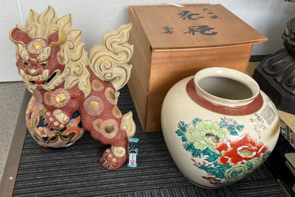 倉敷市矢部:九谷焼,花器,花瓶,置物,茶碗,仏像など多数を店頭査定,買取(持ち込み)しました。の画像