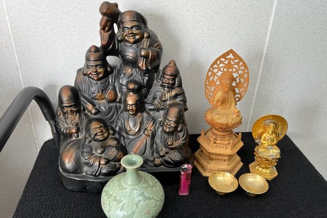 岡山市北区島田本町:木彫り,仏像,置物,李朝,花瓶,備前焼など多数を店頭査定,買取(持ち込み)させて頂きました。の画像