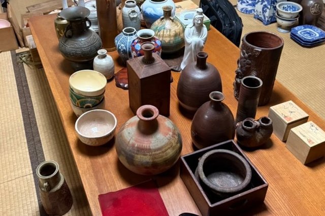 井原市井原町:備前焼,花瓶,花入,湯呑,染付,絵画,置物,掛軸など多数を出張査定,買取(訪問)しました。の画像