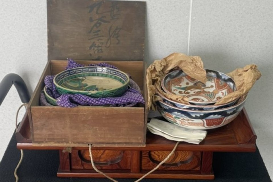 岡山市北区吉備津:九谷焼,伊万里焼,三つ丼,鉢,工芸品など多数を店頭査定,買取(持ち込み)しました。の画像