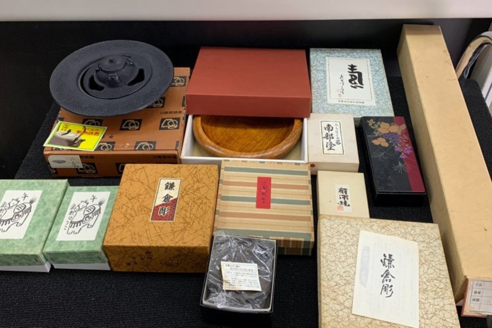 井原市美星町:備前焼,花器,壷,皿,置物,絵画,掛軸,工芸品など多数を店頭査定,買取(持ち込み)しました。の画像