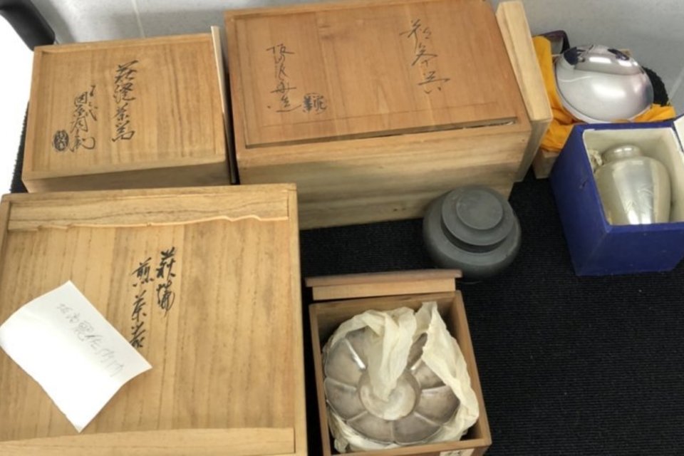 岡山市中区倉田:萩焼,煎茶器,急須,錫,茶入れ,茶托など多数を店頭査定,買取(持ち込み)させて頂きました。の画像