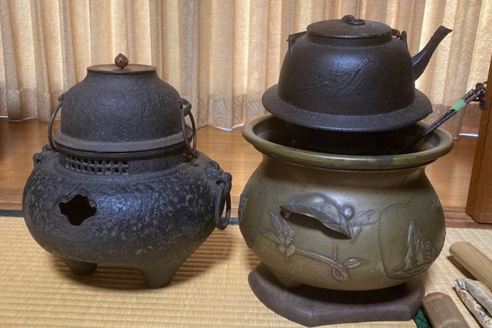 浅口市鴨方町本庄:茶道具,茶釜,風炉,鉄瓶,錫,茶托,茶壺,煎茶器,など多数を出張査定,買取(訪問)しました。の画像