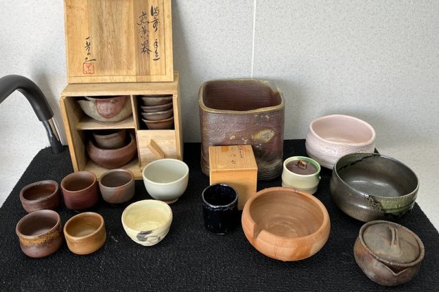 倉敷市矢部:備前焼,煎茶器,宝瓶,茶碗,多数を店頭査定,買取(持ち込み)しました。の画像