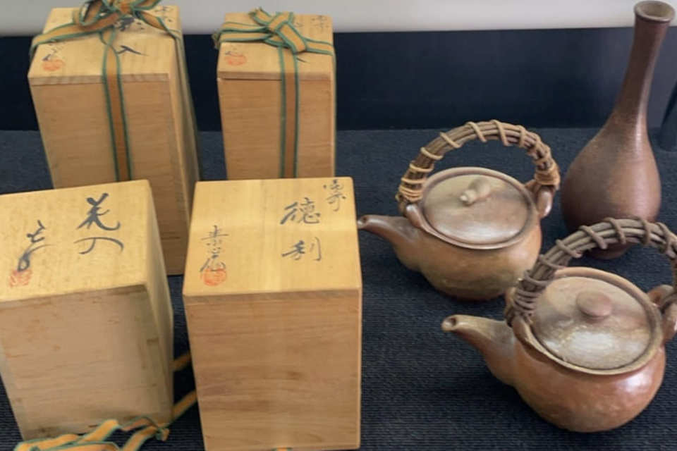 蔵の美上東本店：備前焼、徳利、茶瓶、花入れなどを店頭査定,買取（持ち込み）しました。の画像