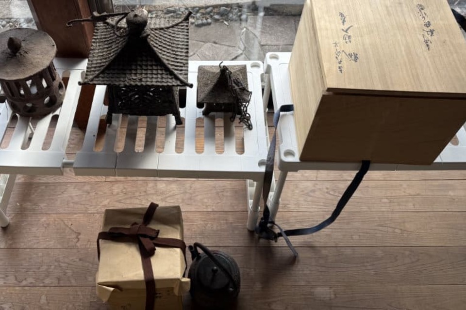 【倉敷市浜ノ茶屋】茶道具や食器類、貴金属、工芸品など多数を出張査定,出張買取(訪問)致しましたの画像
