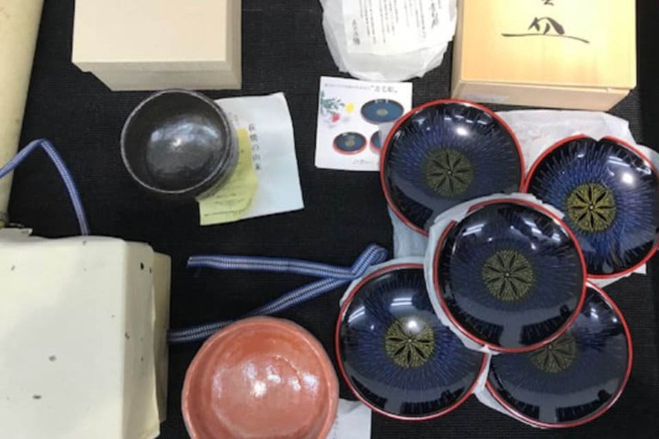 【倉敷市：蔵の美本店】茶道具、茶碗、食器、掛軸、工芸品など多数を店頭査定、買取（持ち込み）しましたの画像