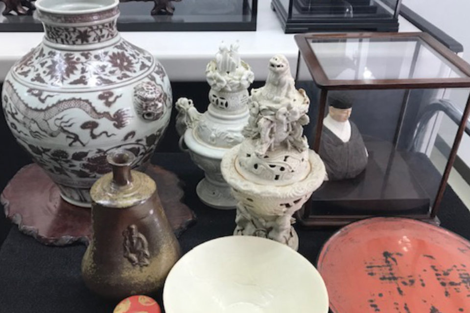 【倉敷市：蔵の美本店】備前焼、壺、香炉、花入れ、棗、皿、工芸品を店頭査定、買取（持ち込み）しましたの画像