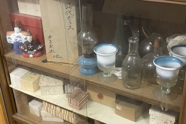 岡山県倉敷市水江のお客様宅にお伺いしレトロガラス,倉敷ガラス,を出張買取させていただきました。の画像