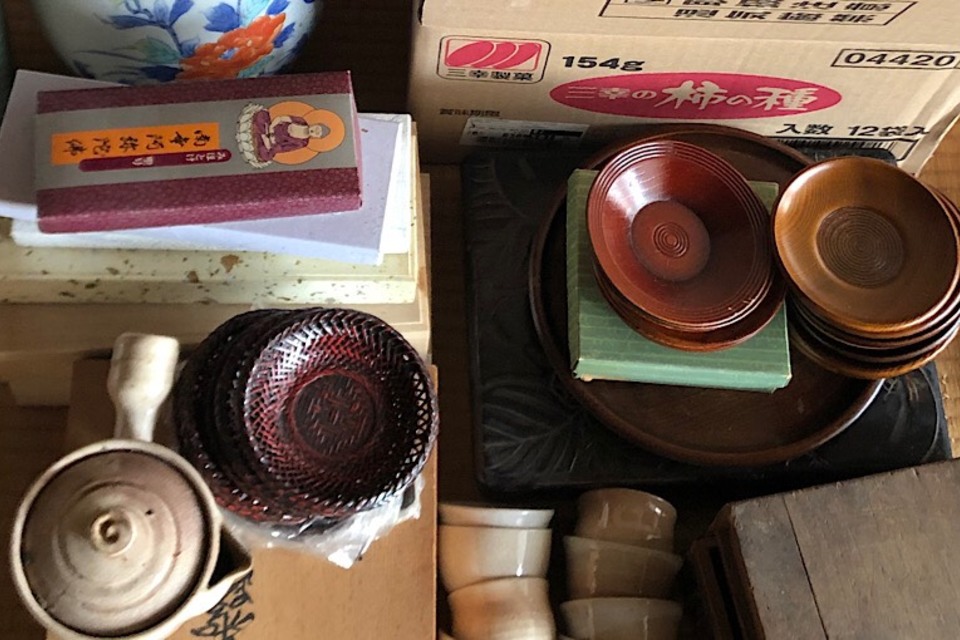 岡山県都窪郡早島町のお客様宅にお伺いし茶器,急須,煎茶碗,湯呑,茶托を出張査定,買取りをさせていただきました。の画像