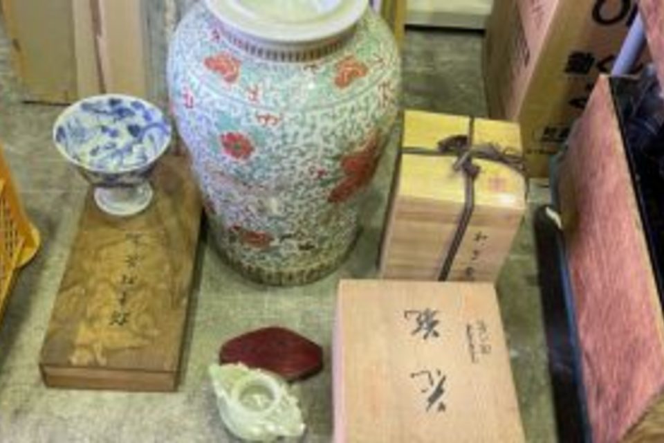 岡山県倉敷市児島:出張買取にて備前焼,壺など多数を査定,買取させて頂きました。の画像
