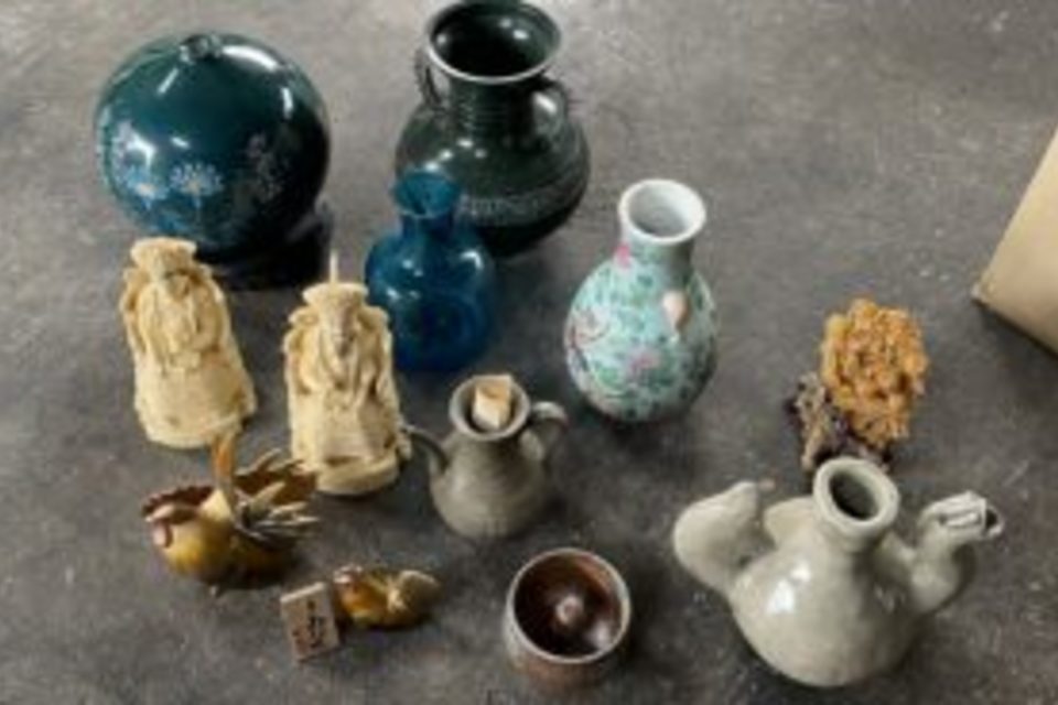 勝田郡勝央町:花瓶,水注,人物置物,中国物など多数を出張査定、買取させて頂きました。の画像