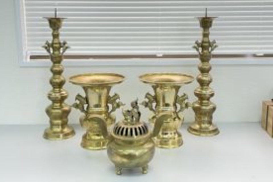 倉敷市真備町:仏具,六具足,などを店頭査定、買取しました。の画像