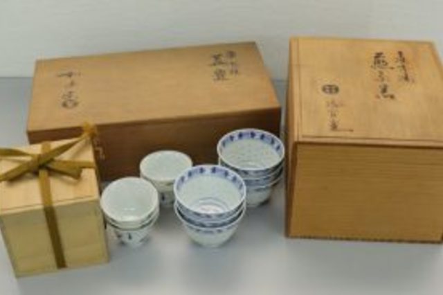 玉野市宇野:煎茶道具,煎茶器,急須,湯冷まし,湯呑,煎茶碗,蓋置,棗など多数を出張査定,買取しました。の画像