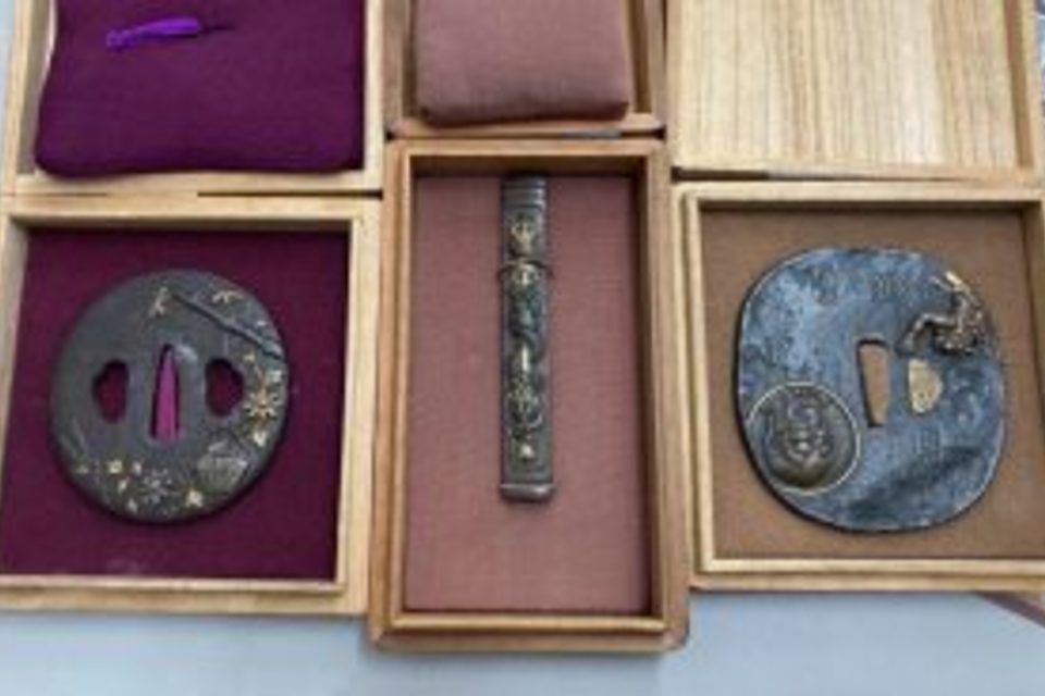 倉敷市玉島:武具,鍔,小柄を店頭査定,買取しました。の画像