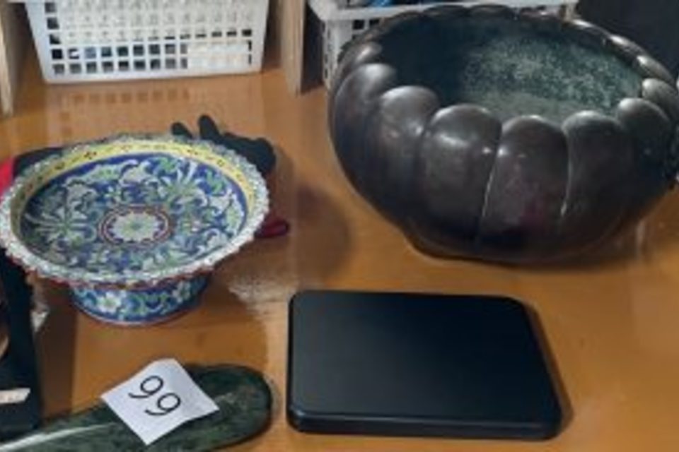 岡山市北区:火鉢,鉢,皿,瓶掛,中国美術など多数を出張査定,出張買取致しました。の画像